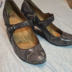 Sofft Reptile Leather Mary Janes
